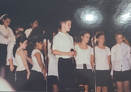 Alan Kevin criança cantando